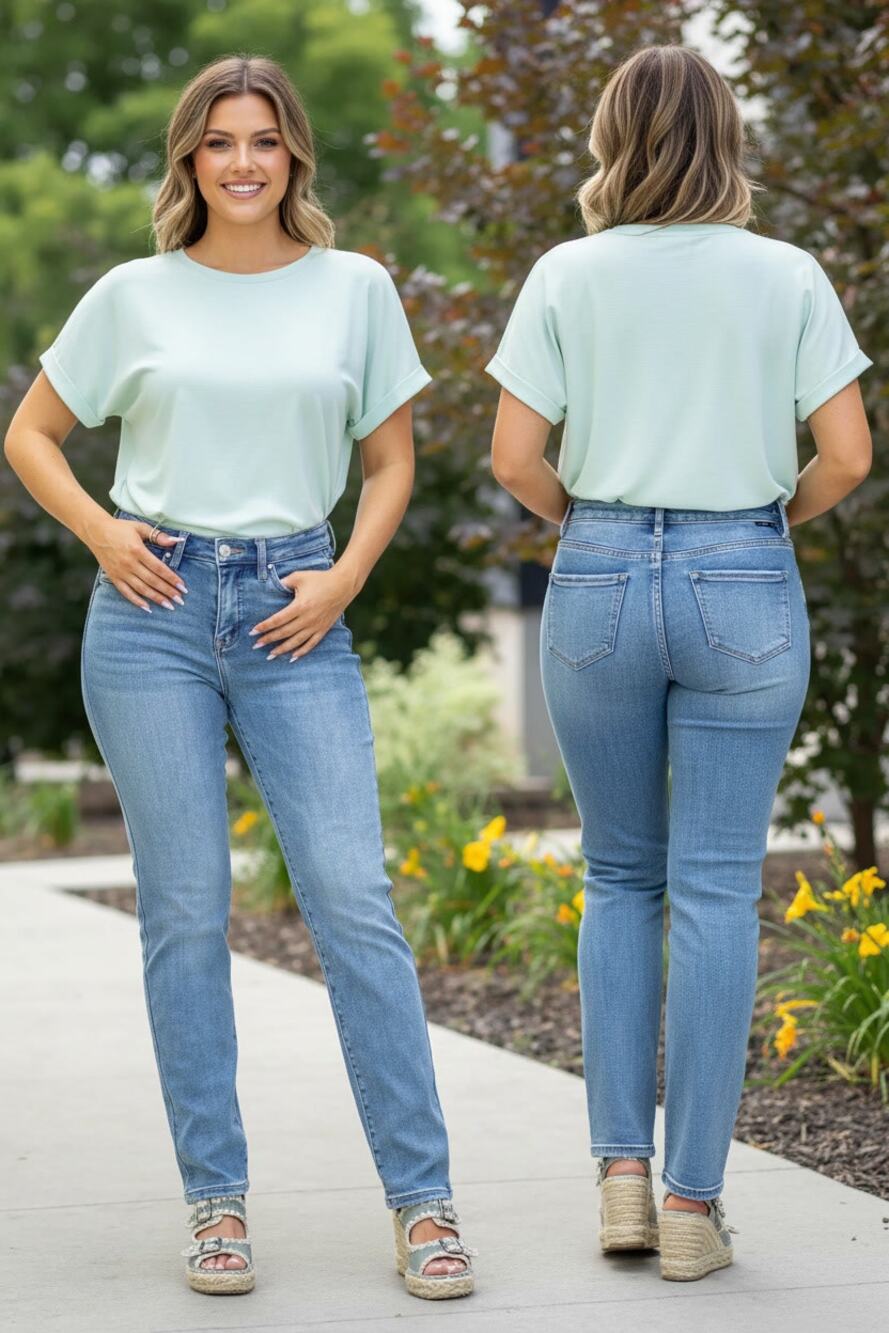 1395 - Risen Jeans - Medium Wash - Straight leg - 2X - NWT - Picture 1 of 2